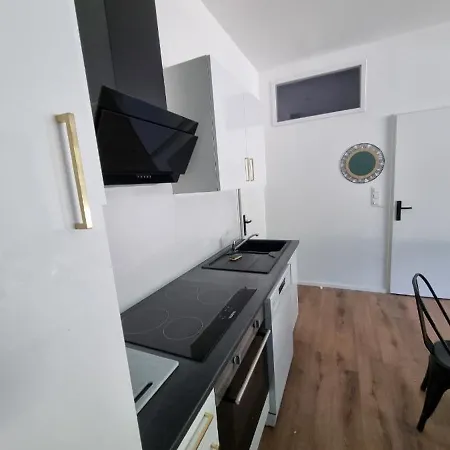 T3 De 60 M2 Avec Parking A 3 Min De L Autoroute 아파트