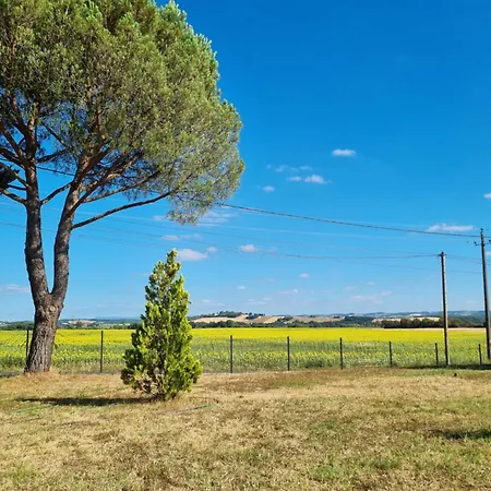 T3 De 60 M2 Avec Parking A 3 Min De L Autoroute Giroussens